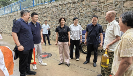 党建引领聚合力 共绘振兴新图景——洛阳市中心医院赴刘坡村开展入户遍访活动