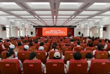 凝聚青春力量 共绘发展蓝图——医院组织开展“青春心向党 奋进‘十五五’”青年理论学习专题培训会