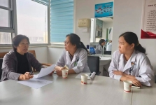 深耕临床抓质量 凝心聚力促提升——院领导带队开展妇产医学部产科业务查房